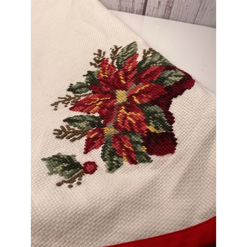 VTG Imperial Elegance Wool Needlepoint Christmas Tree Skirt Floral 39